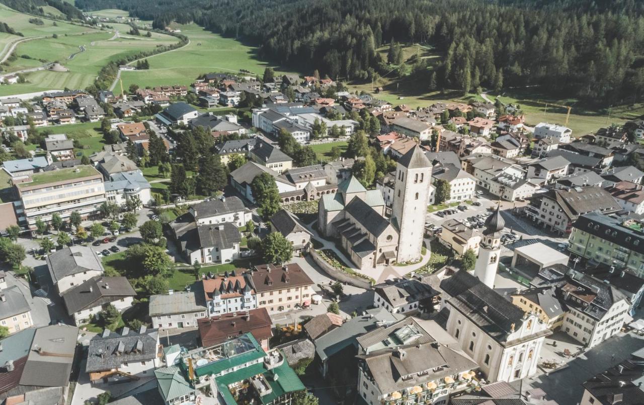 Hotel Villa Waldheim San Candido Extérieur photo