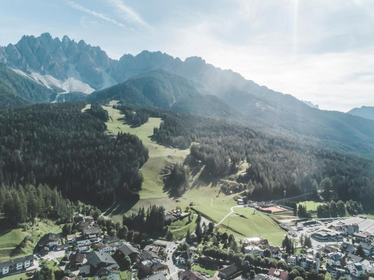 Hotel Villa Waldheim San Candido Extérieur photo