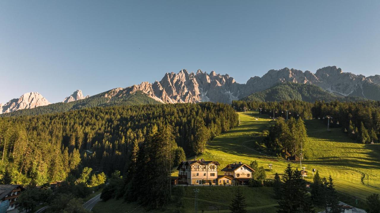 Hotel Villa Waldheim San Candido Extérieur photo