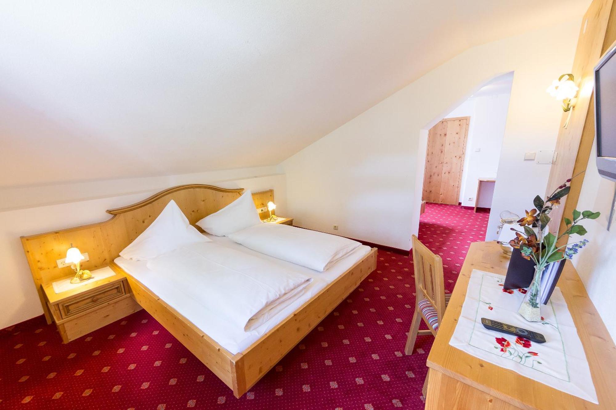 Hotel Villa Waldheim San Candido Chambre photo